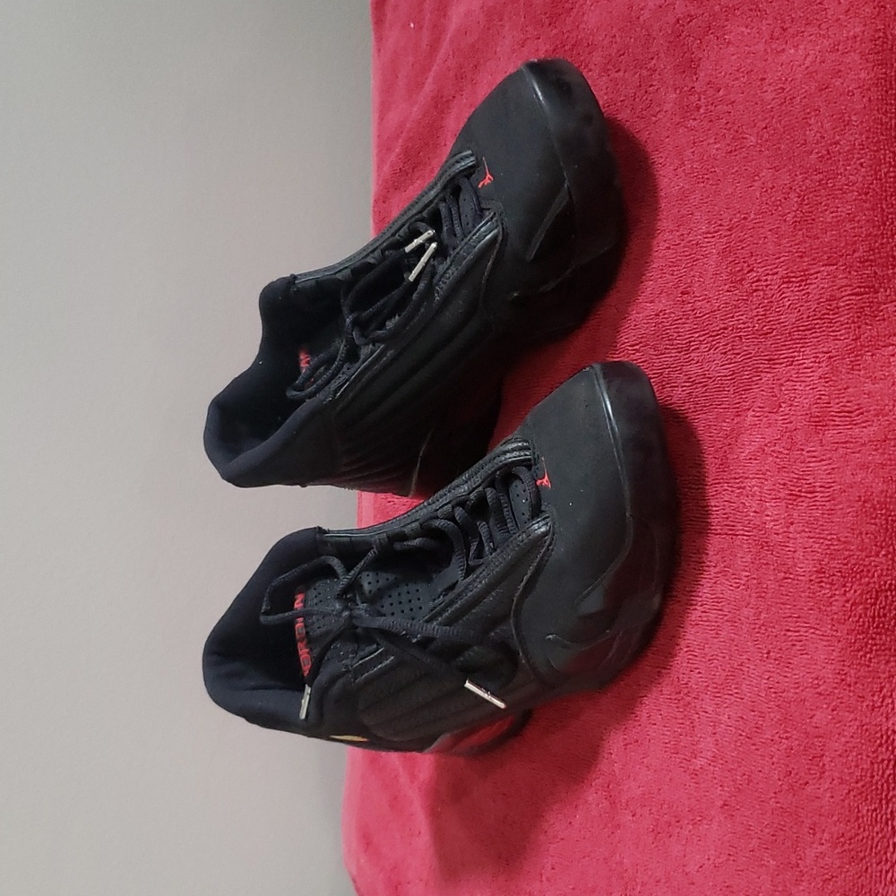 Air Jordan 14.